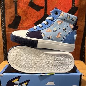 Bluey & Bingo Hi Sneaker with side Zipper Blue Light Blue NWT Keepy Uppy